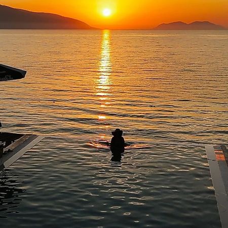 Dukes Albania Hotel Radhime Bagian luar foto