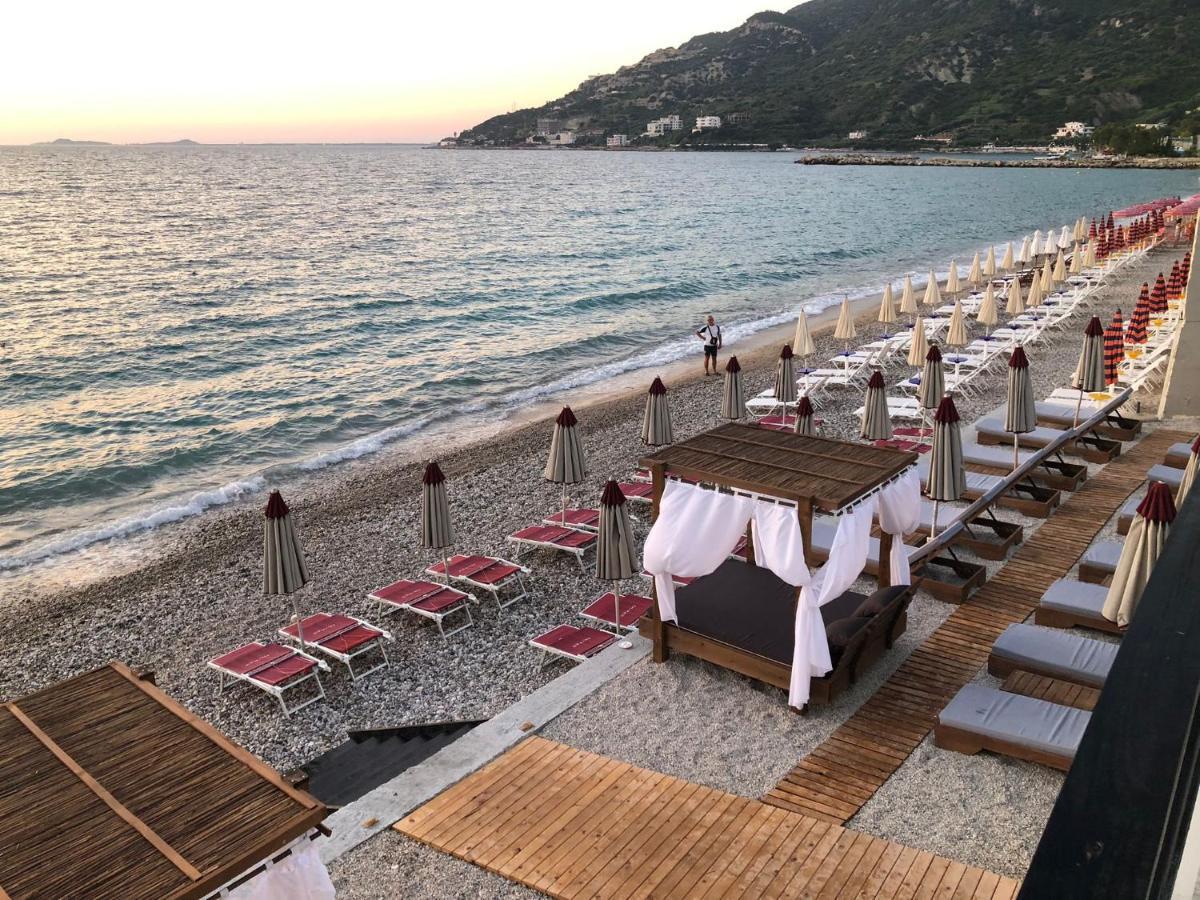 Dukes Albania Hotel Radhime Bagian luar foto
