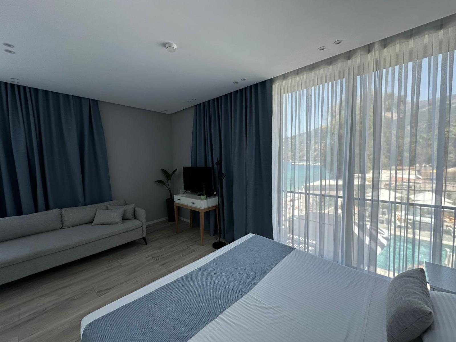 Dukes Albania Hotel Radhime Bagian luar foto